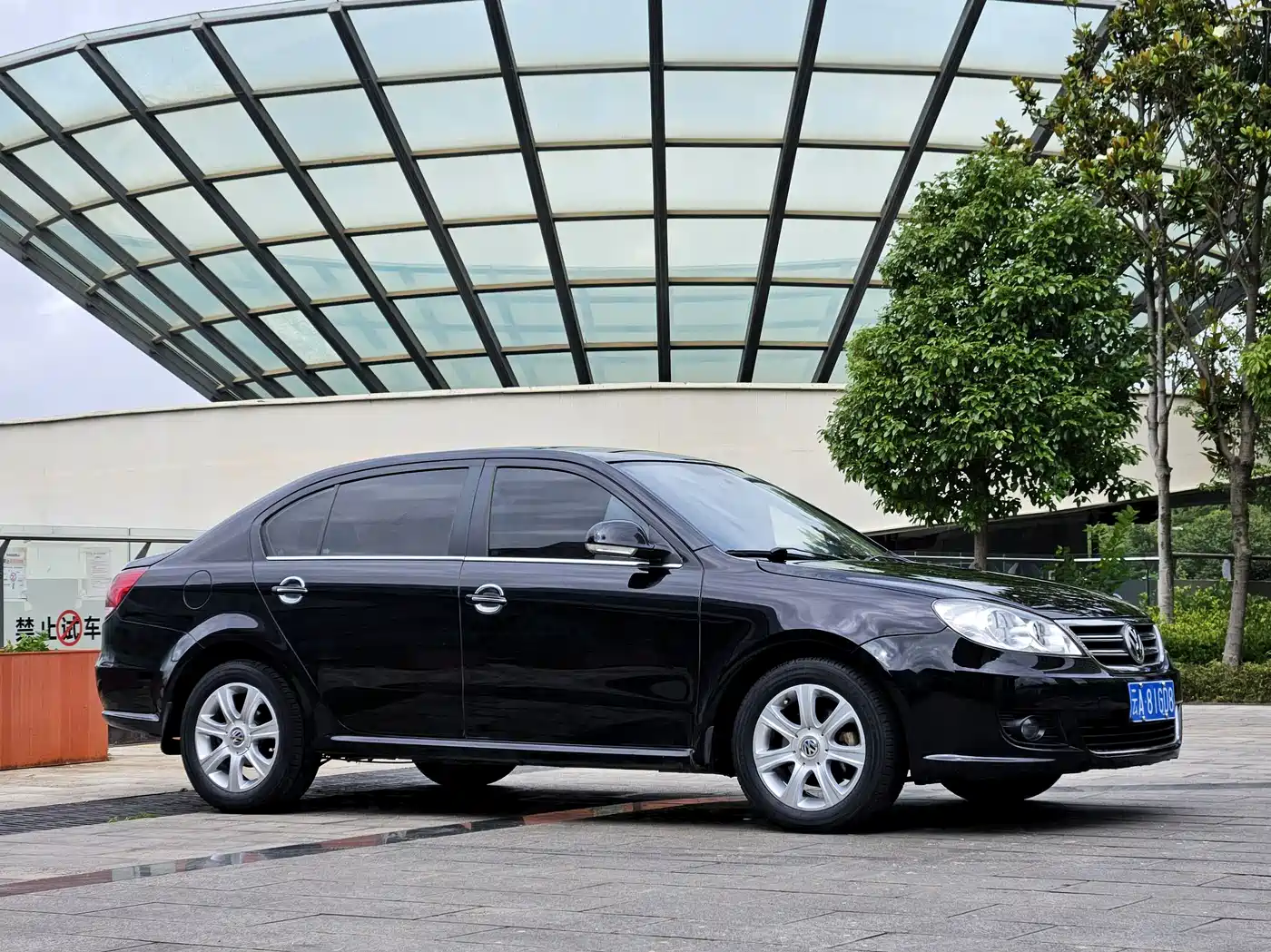 Photo 3 - Volkswagen Lavida