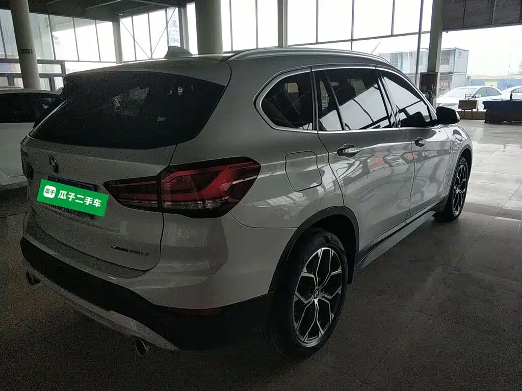 BMW X1 2022 sDrive25Li Leading фото 7