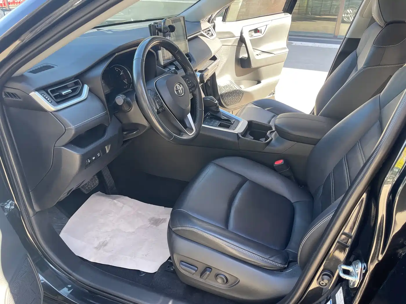 Toyota RAV4 Rongfang 2021 2.0L CVT 4WD Trend PLUS фото 8