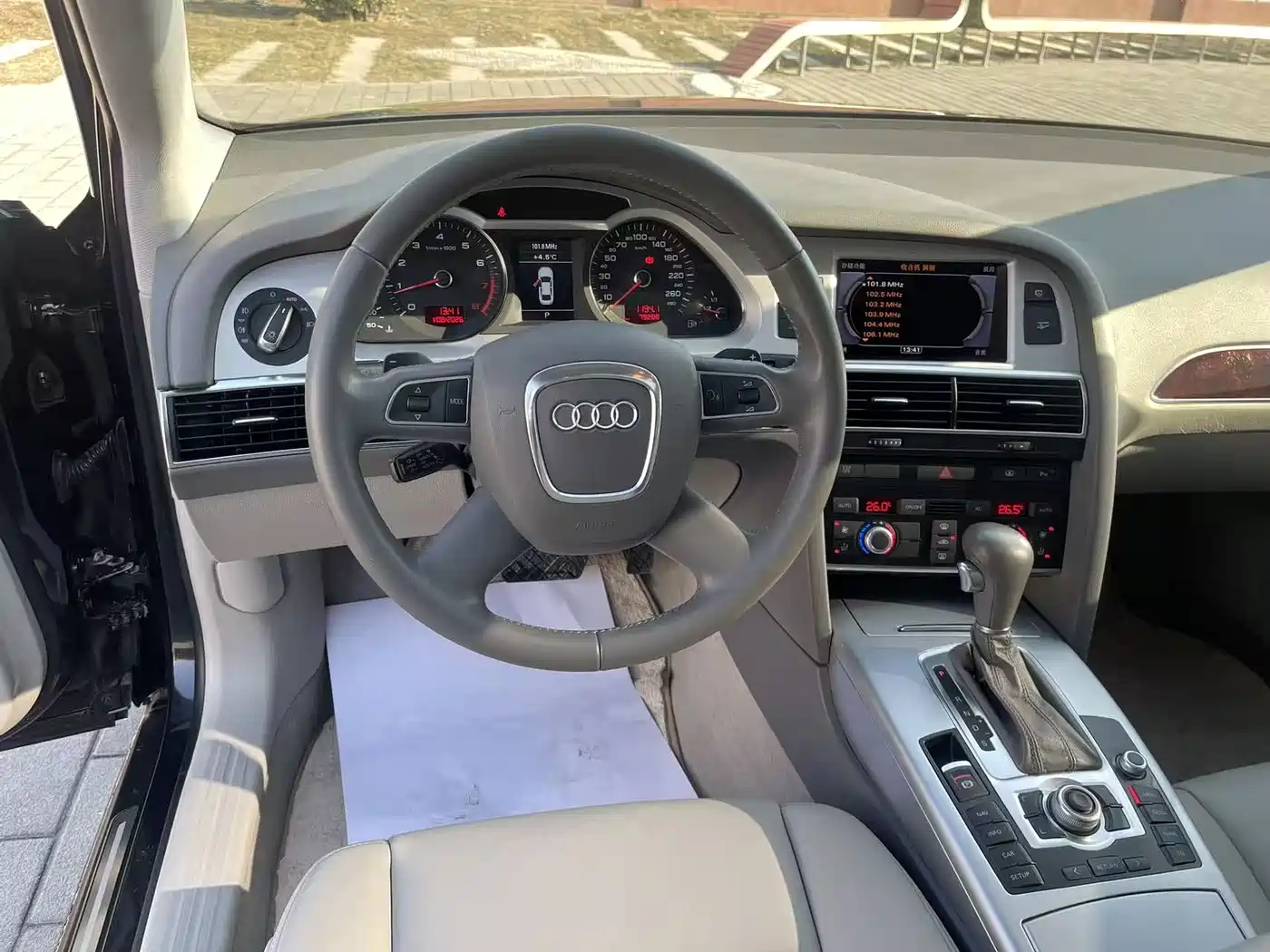 Audi A6L 2011 Model 2.0 TFSI Auto Standard фото 17