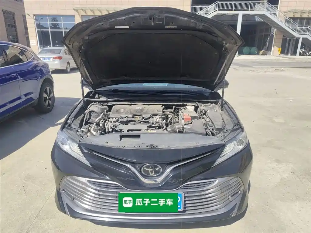 Toyota Camry 2018 2.5G Luxury Edition фото 16