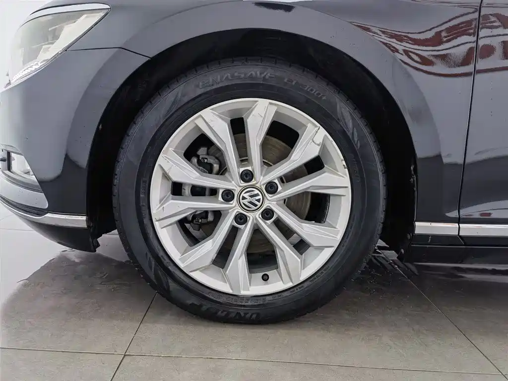 Volkswagen Magotan 2019 330TSI DSG Luxury China V фото 17