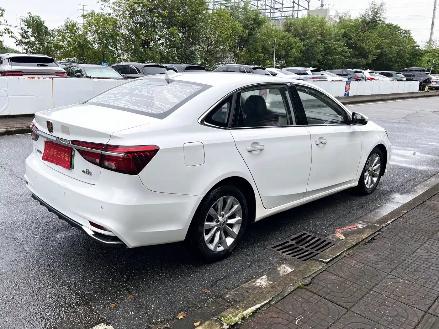 Roewe i6 New Energy 2018 2017 45T Hybrid Connected Smart Enjoyment Edition