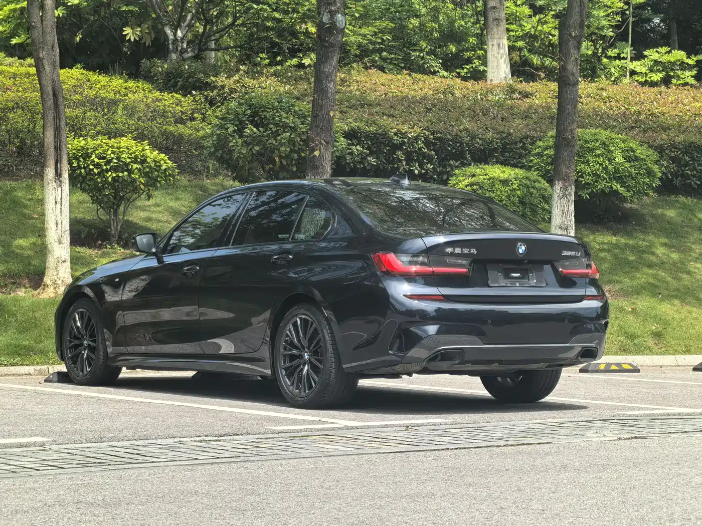 BMW 3 Series 2021 Second Facelift 325Li M Sport Night Package фото 12