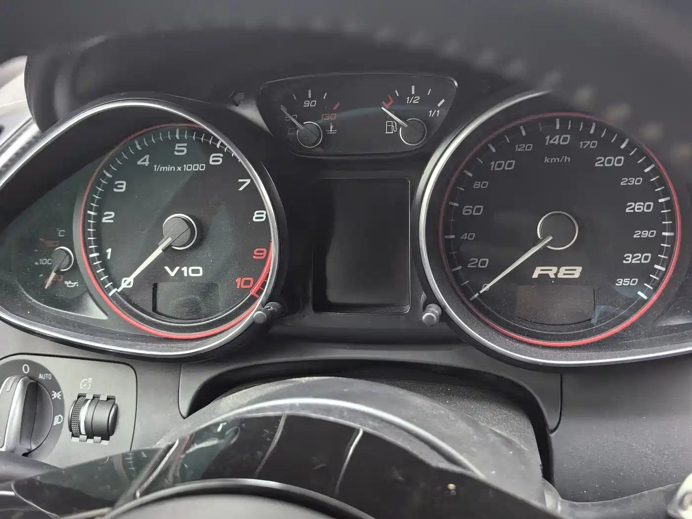 Audi R8 2012 5.2 FSI quattro Limited Edition фото 16