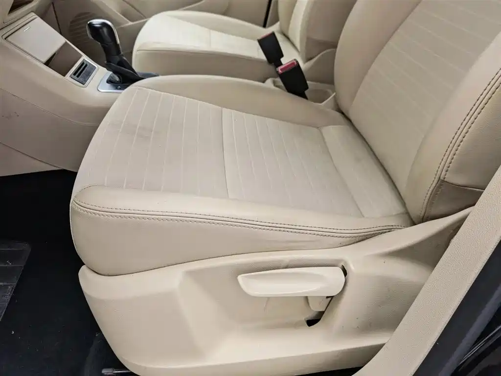 Volkswagen Tiguan 2015 1.8TSI Automatic 2WD Trendline фото 20