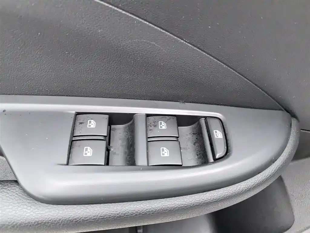Buick Excelle 2019 18T Auto Connected Elite China VI фото 9