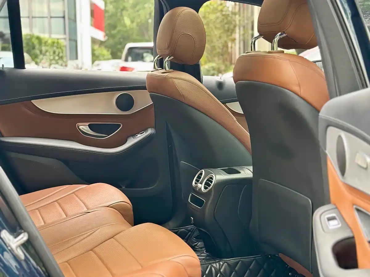Mercedes-Benz GLC 2020 GLC 260 L 4MATIC Dynamic фото 20