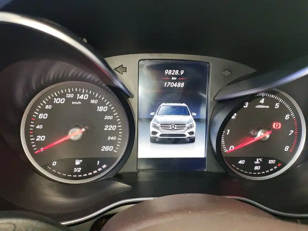 Mercedes-Benz GLC 2017 GLC 260 4MATIC Dynamic фото 8
