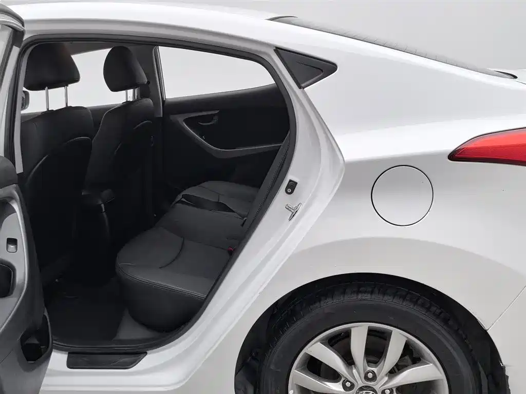 Hyundai Langdong 2015 1.6L Manual Trend фото 15