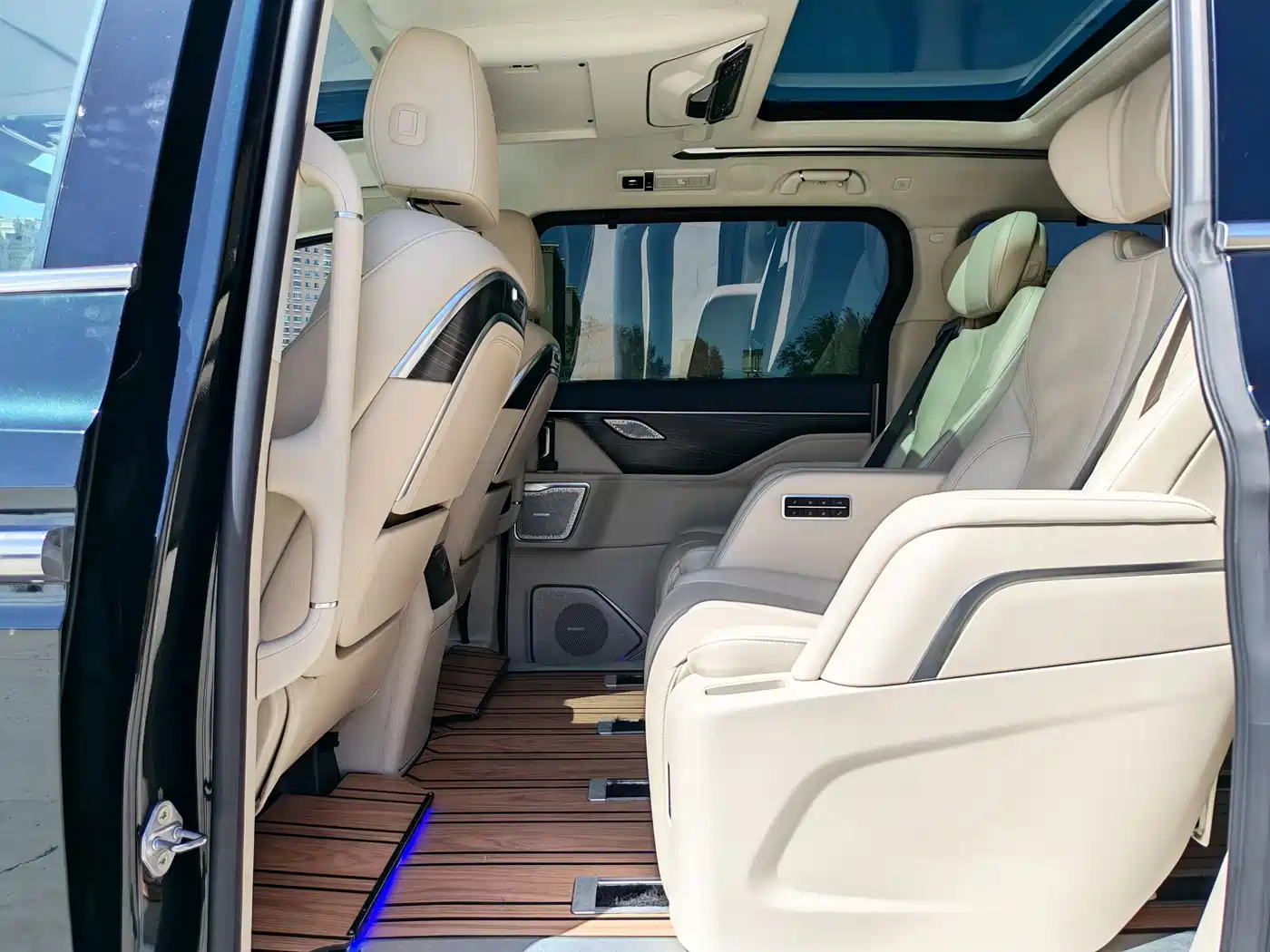 WEY Alpine 2024 2023 AWD Executive Long Wheelbase