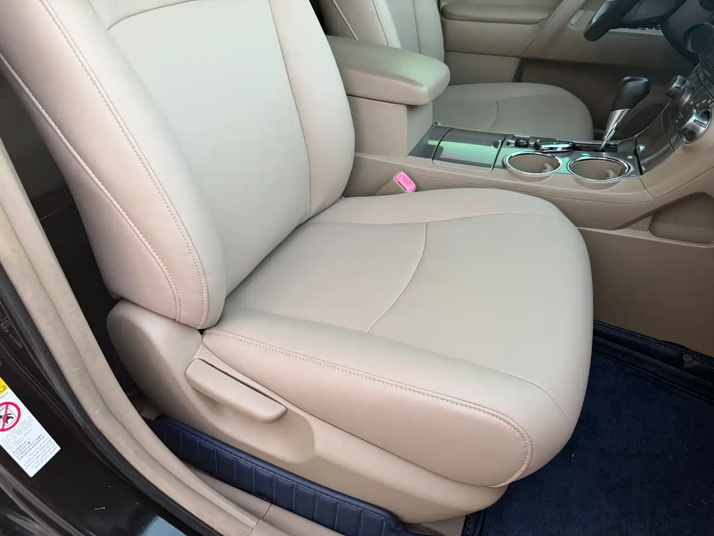Toyota Highlander 2012 2.7L 2WD 5-seater Elite Edition фото 12