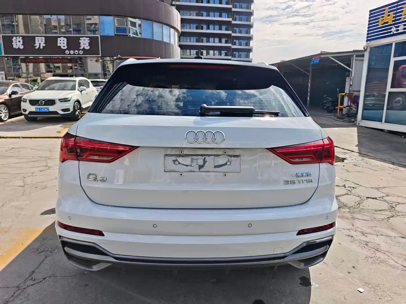 Фото 4 - Audi Q3