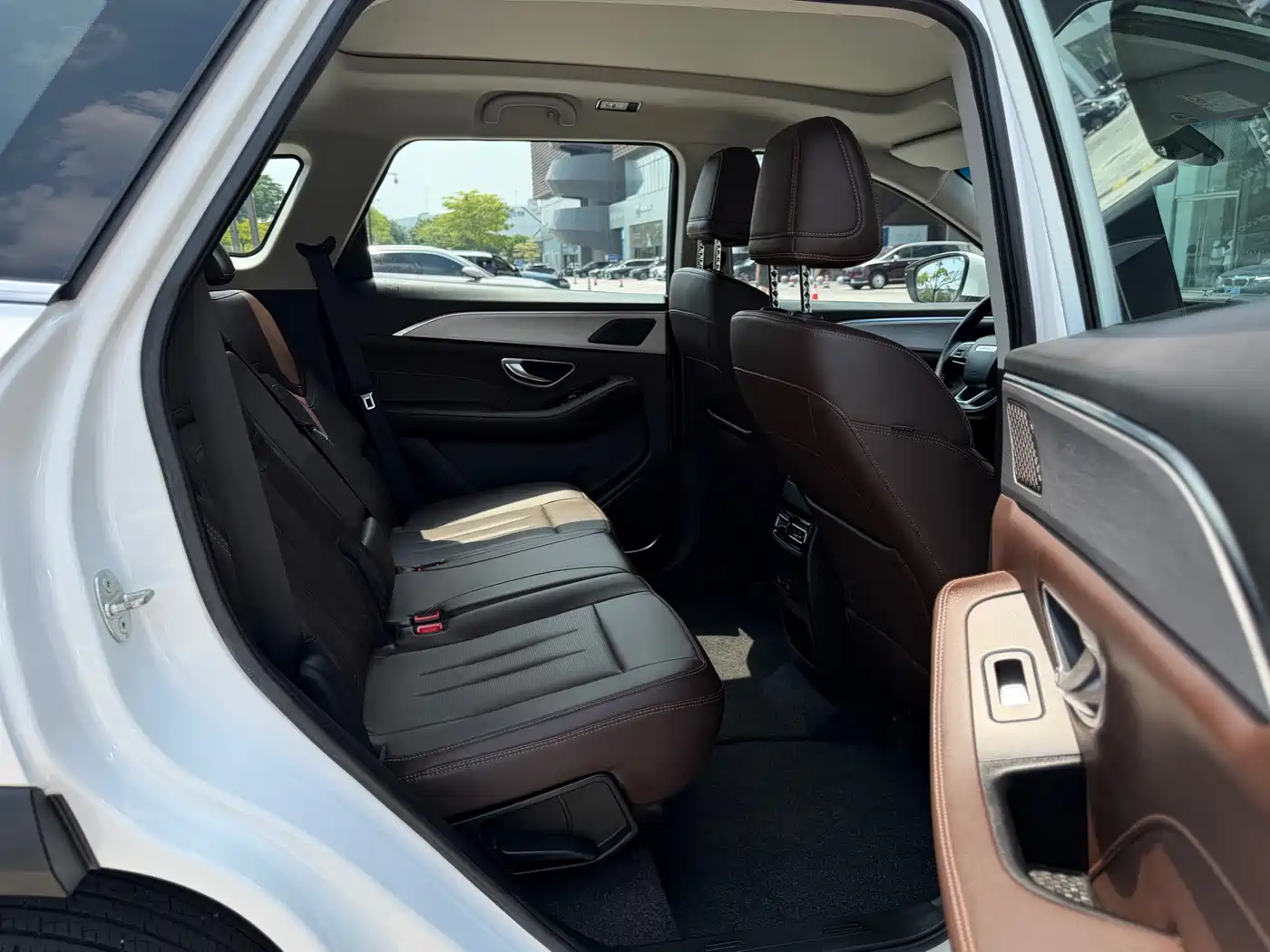 Jetour X90 PLUS 2022 2021 1.6TD DCT Villa 5-seater