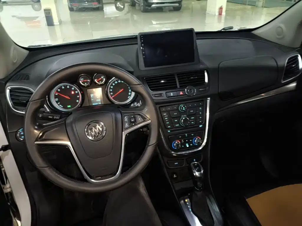 Фото 10 - Buick Encore