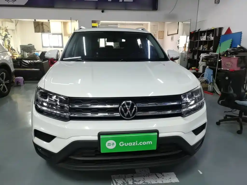 Volkswagen Tharu, миниатюра 3