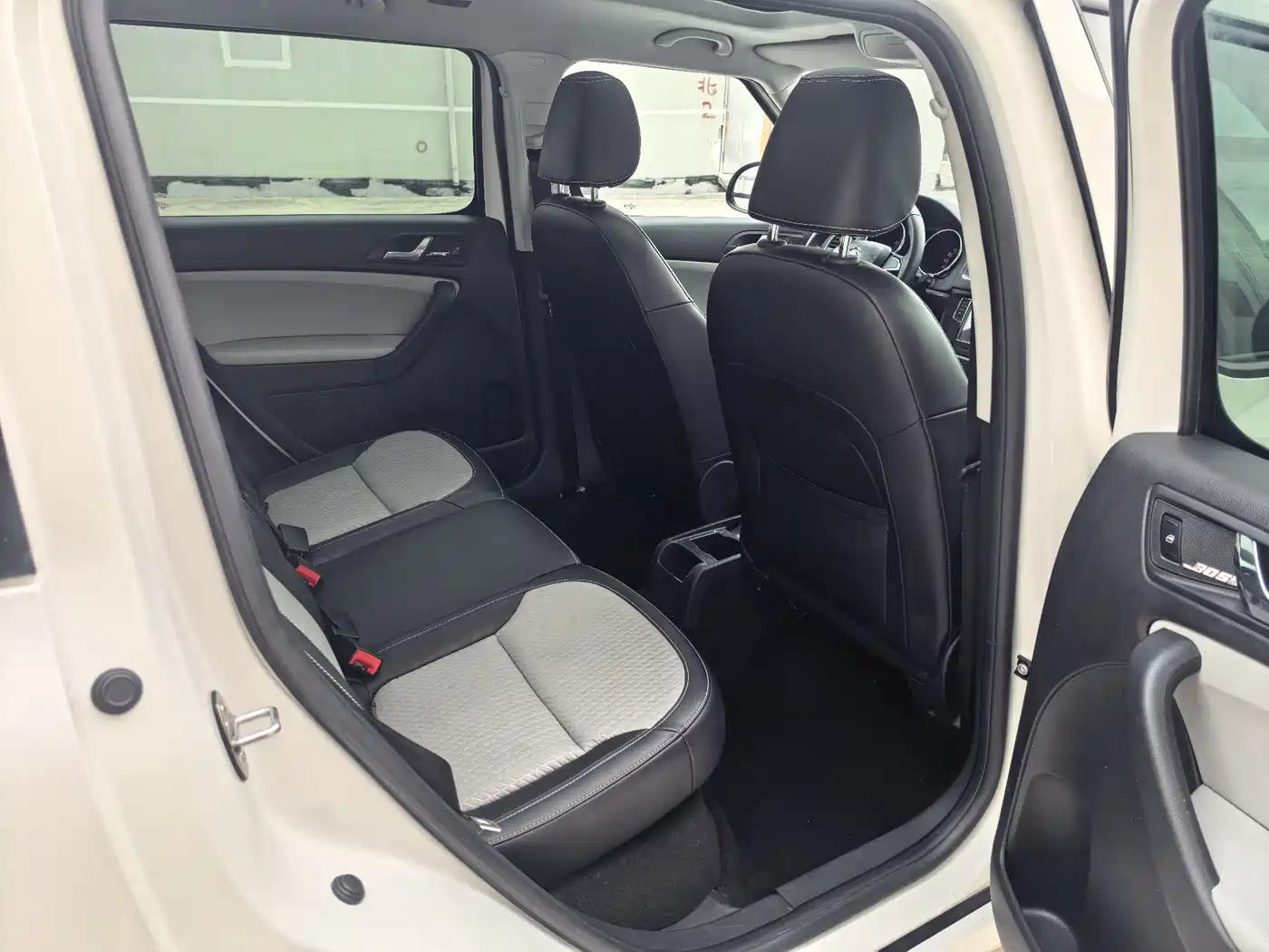 Škoda Yeti 2017 TSI280 DSG Advance фото 15