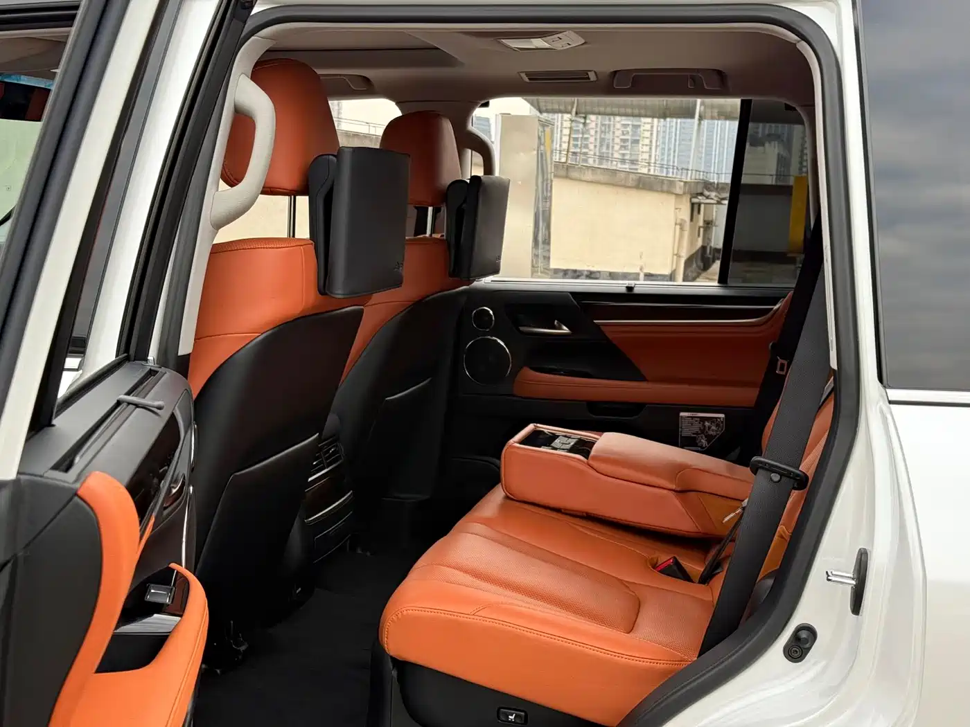 Lexus LX 2017 570 Prestige Luxury фото 17