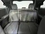Photo 11 - Toyota Sienna