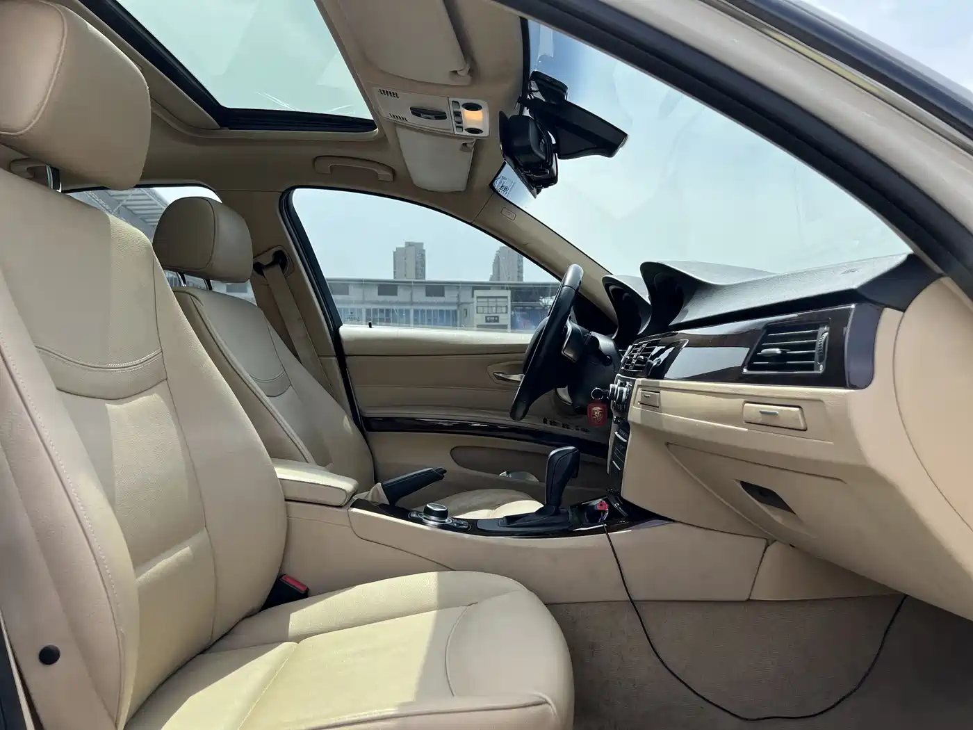 BMW 3 Series (Import) 2010 325i Luxury фото 13