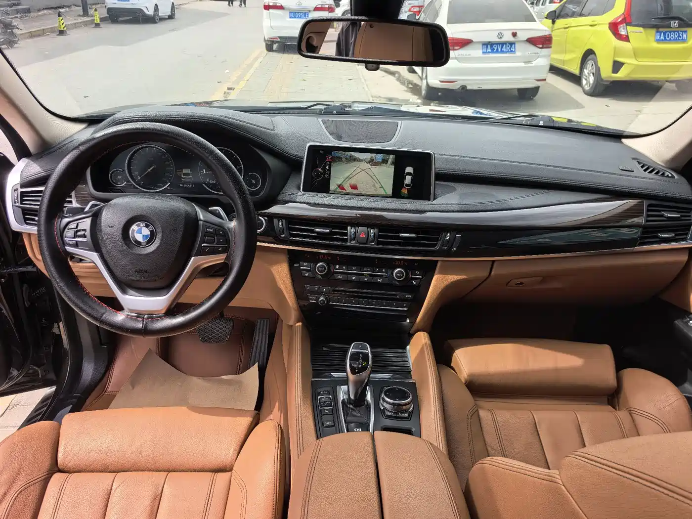 BMW X6 2015 xDrive35i Luxury Model фото 9
