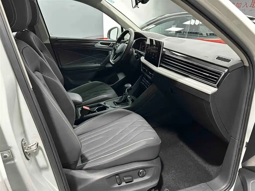 Volkswagen Tiguan L 2023 280TSI 2WD Trend Limited Edition фото 13