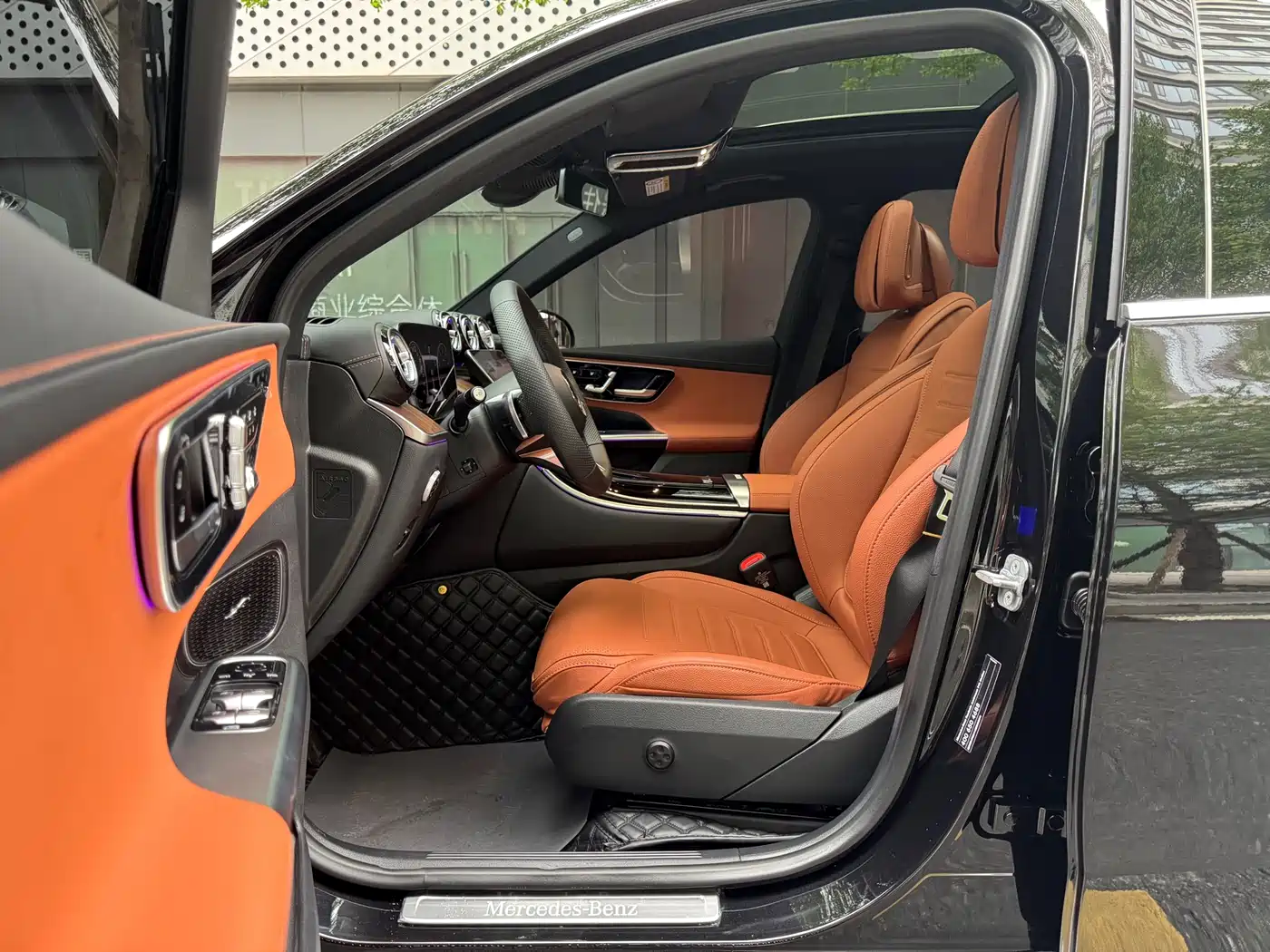 Mercedes-Benz GLC 2025 Facelift GLC 300 L 4MATIC Dynamic 7-seater фото 9