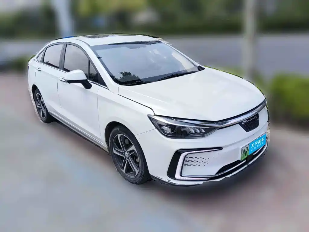 BAIC Beijing EU5 2018 2018 R500 Smart Wind Edition