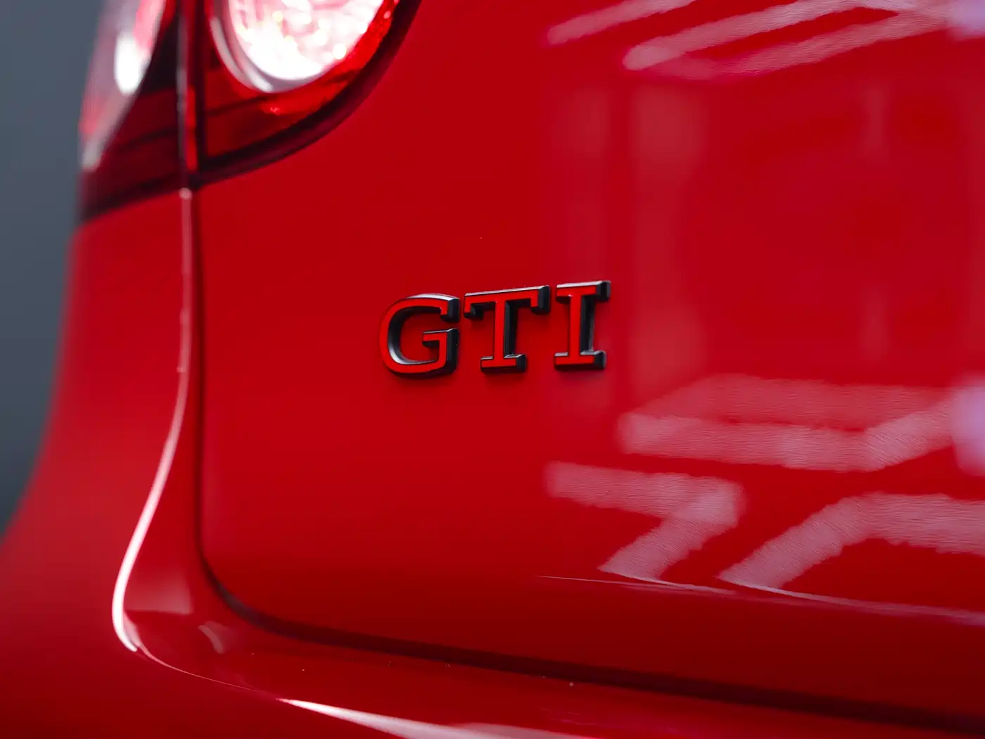 Volkswagen Golf (Import) 2006 GTI 2.0T 3-Door фото 24