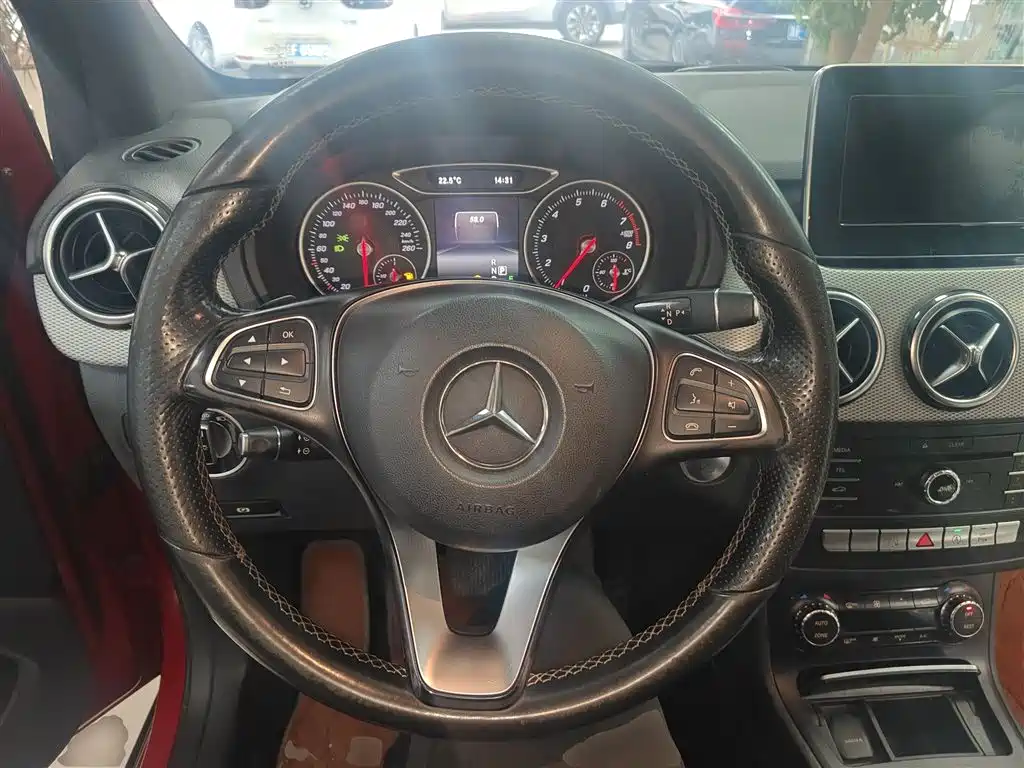 Mercedes-Benz B-Class 2015 B 200 Style фото 7