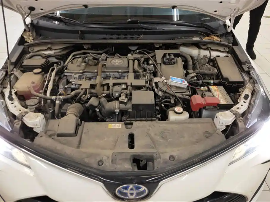 Toyota Corolla 2021 Hybrid 1.8L E-CVT Elite Edition фото 10