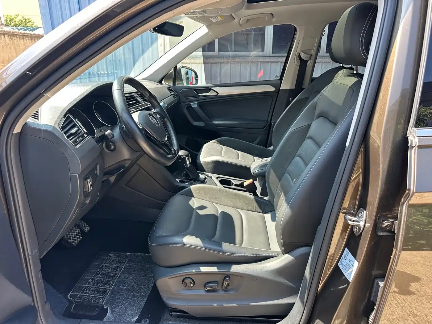 Volkswagen Tiguan L 2019 Facelift 330TSI Auto 2WD Smart Luxury China VI фото 9