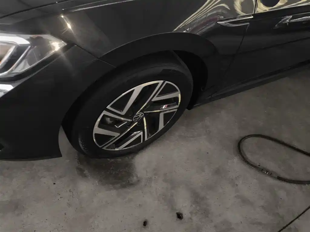Volkswagen Sagitar 2023 300TSI DSG Surpassing Edition фото 23