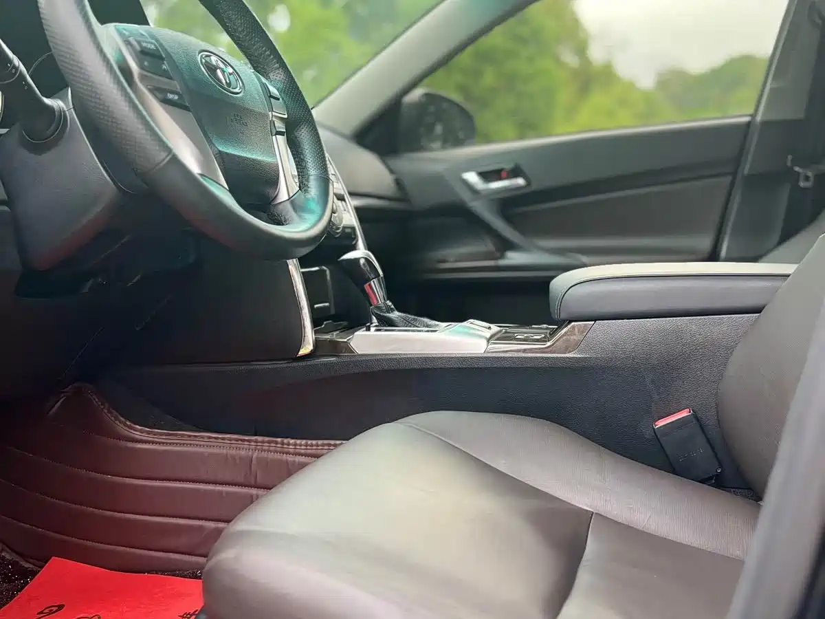 Toyota Reiz 2017 2013 2.5V Elite Edition