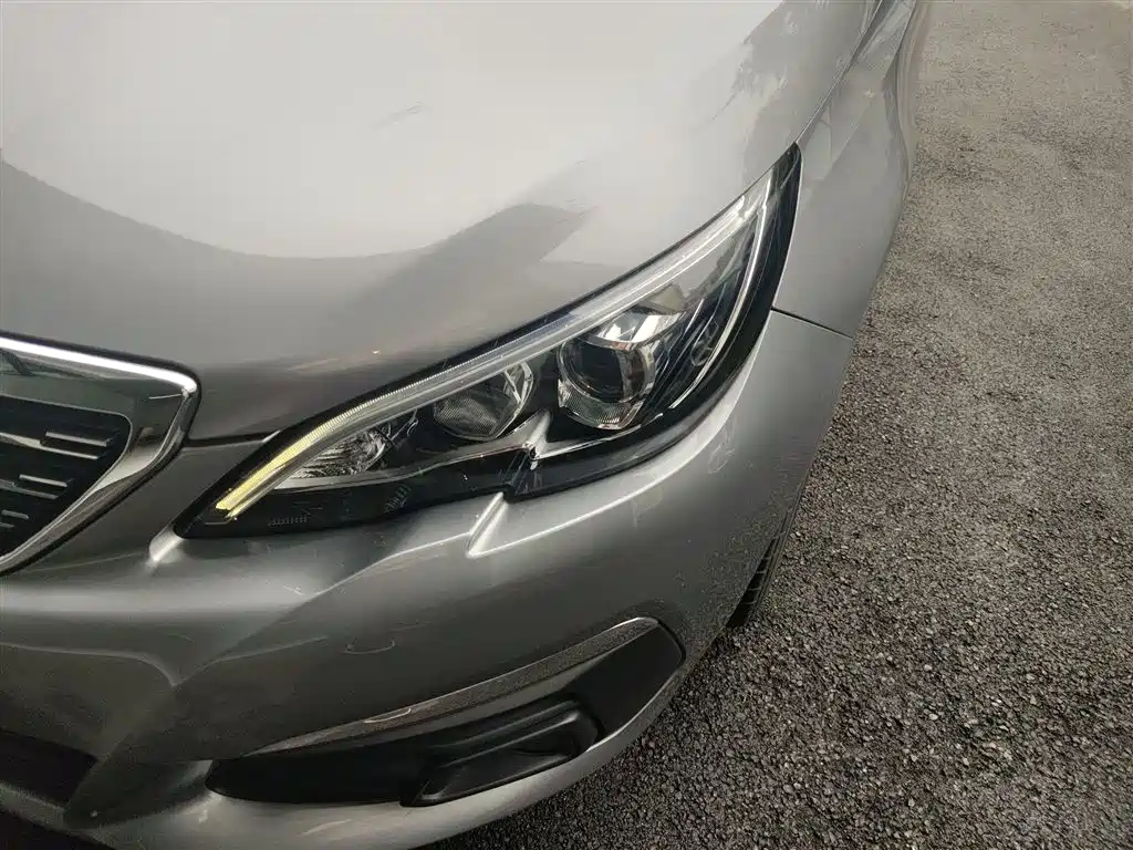 Peugeot 308 2018 1.6L Auto Luxury Edition фото 24