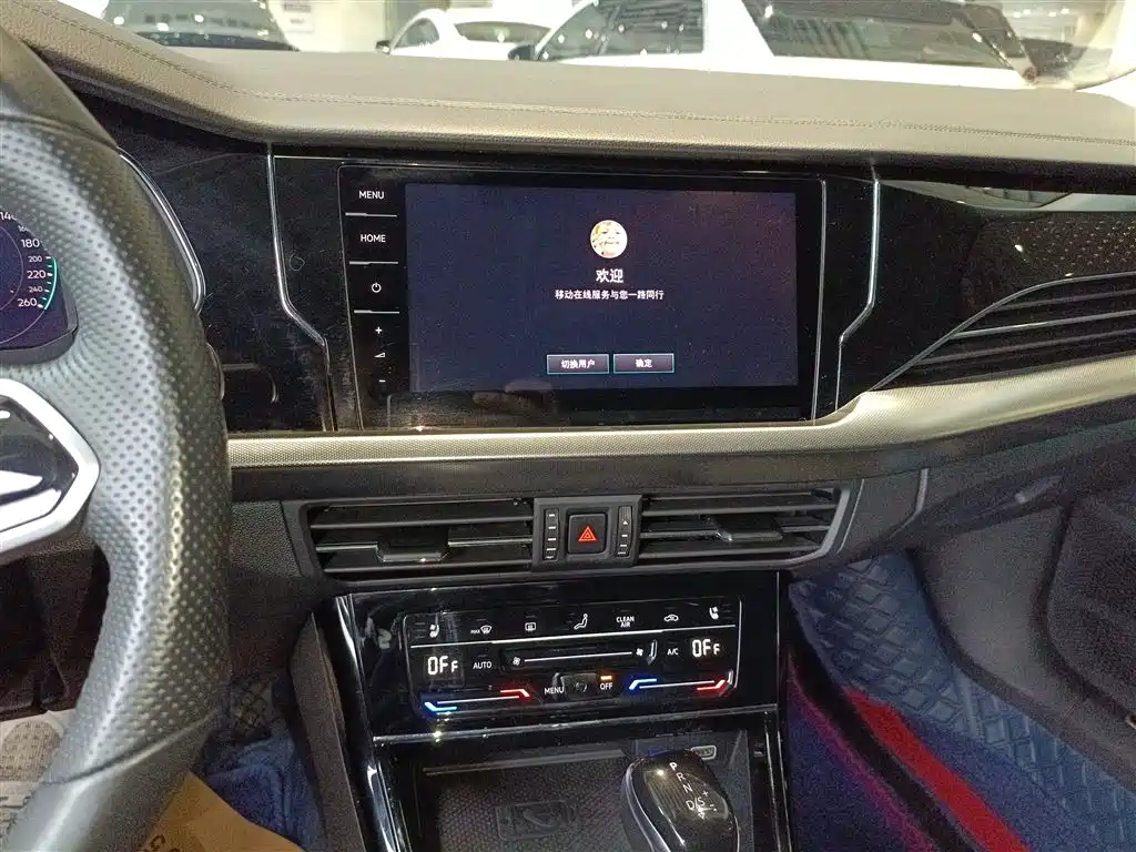 Volkswagen Passat 2023 330TSI Starlight Luxury Edition фото 9