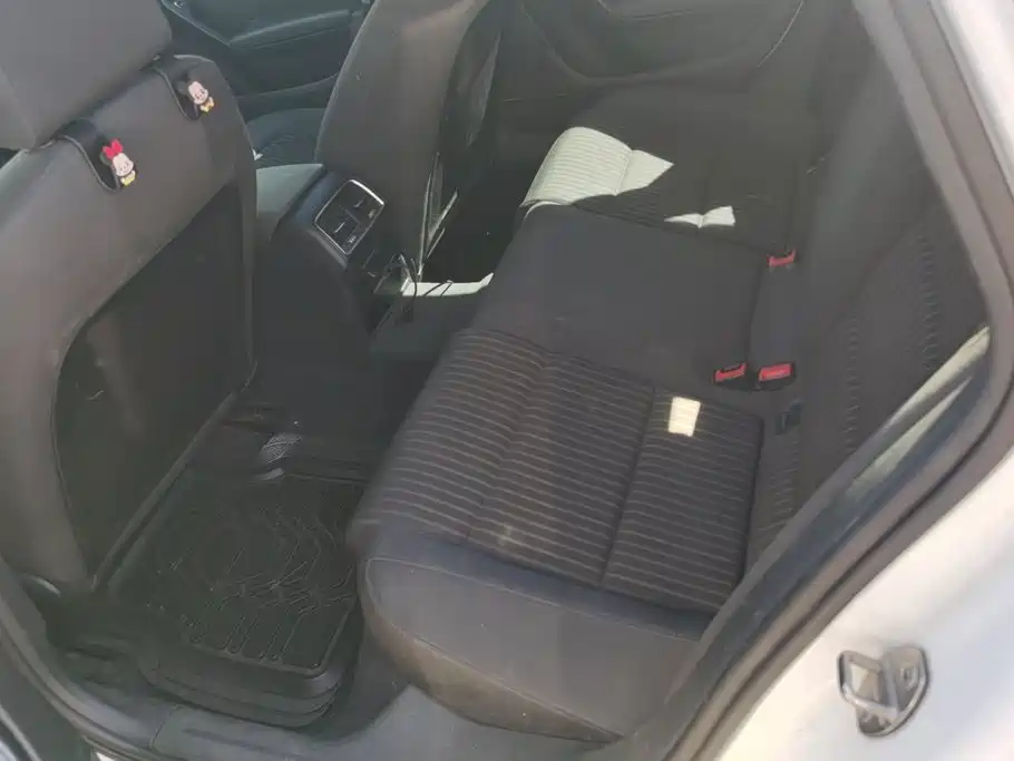 Фото 11 - Audi A4L