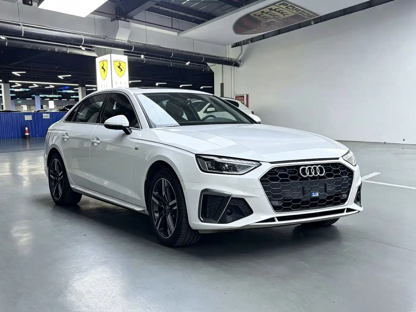 Audi A4L 2020 40 TFSI Luxury Dynamic фото 3
