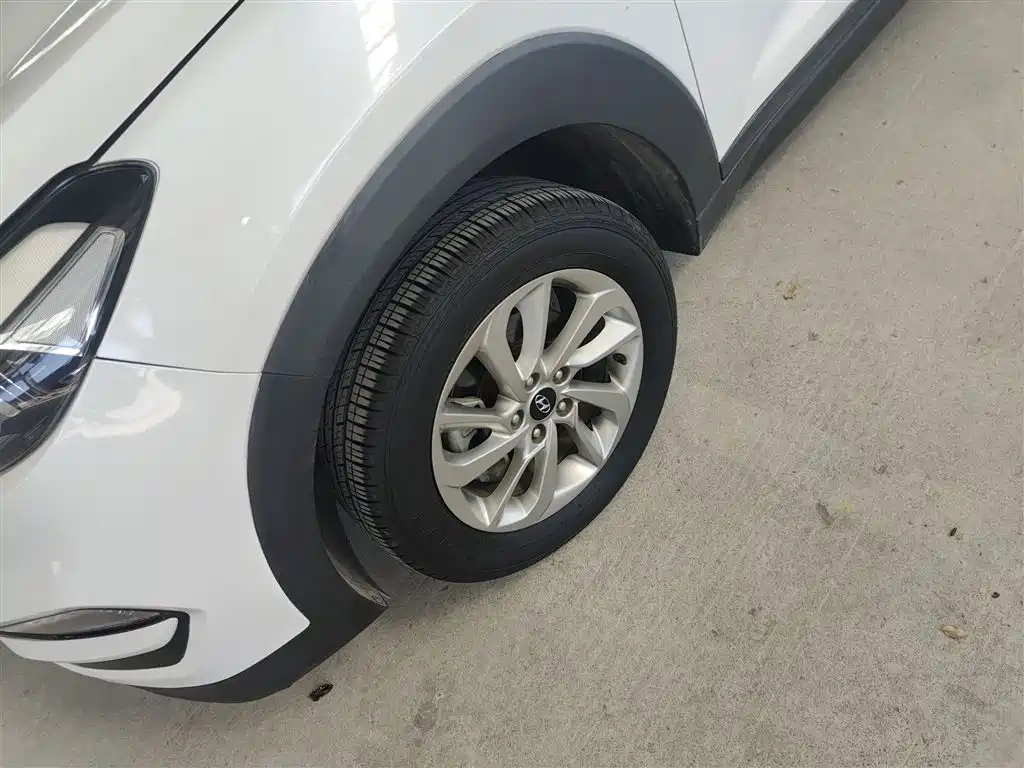 Hyundai Tucson 2015 1.6T Dual Clutch 2WD Smart фото 25