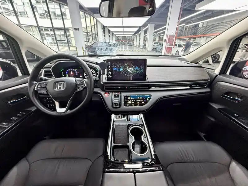 صورة 5 - Honda Elysion