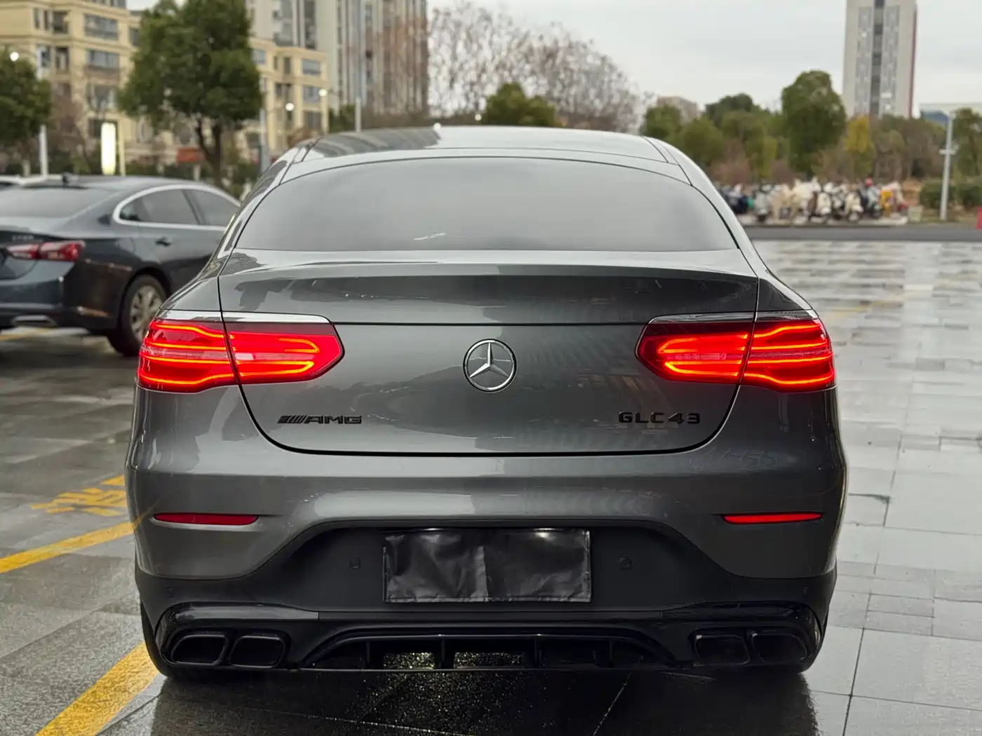 Mercedes-Benz GLC Coupe 2019 GLC 200 4MATIC Coupe SUV фото 4
