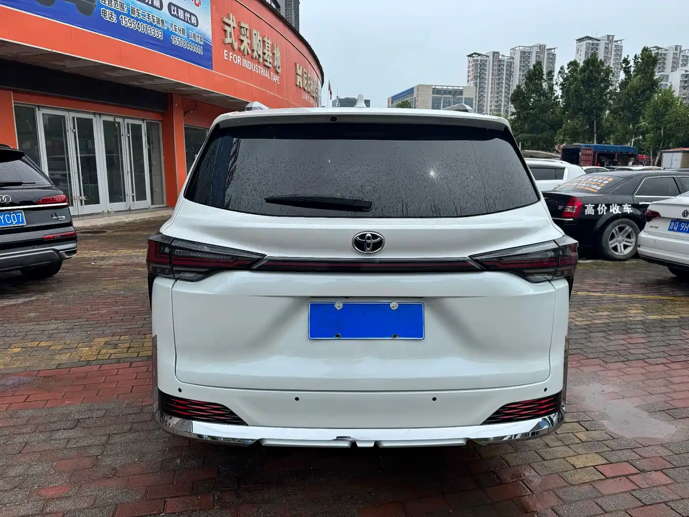 Toyota Granvia 2025 2024 2.5L Hybrid Comfort