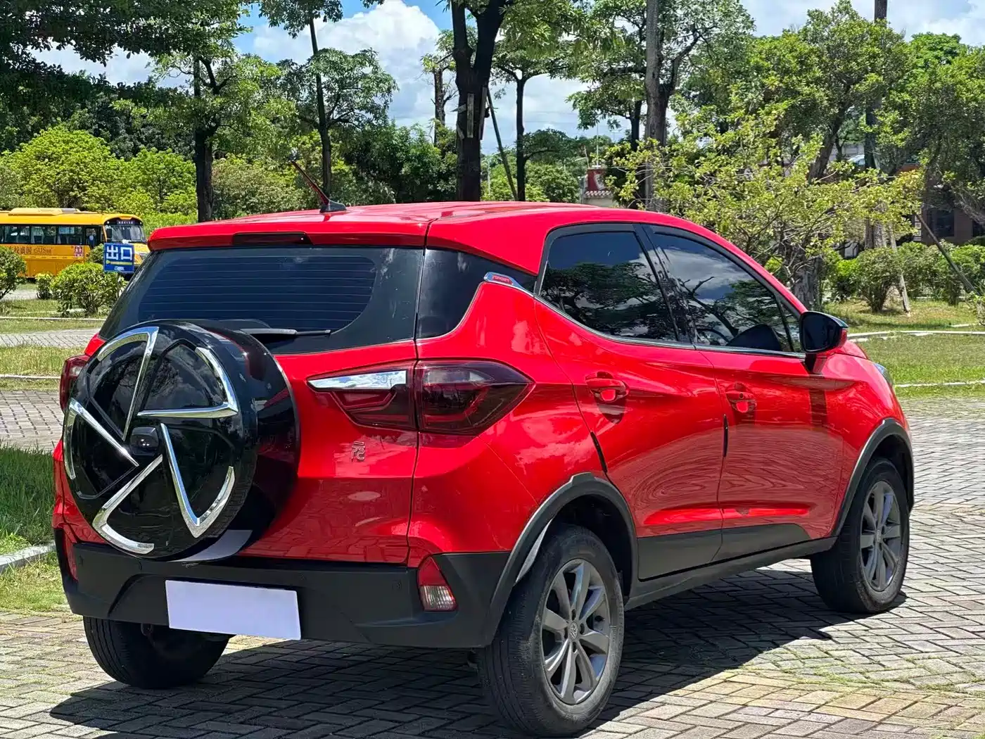 BYD Yuan 2017 2017 1.5L Auto Cool Fashion