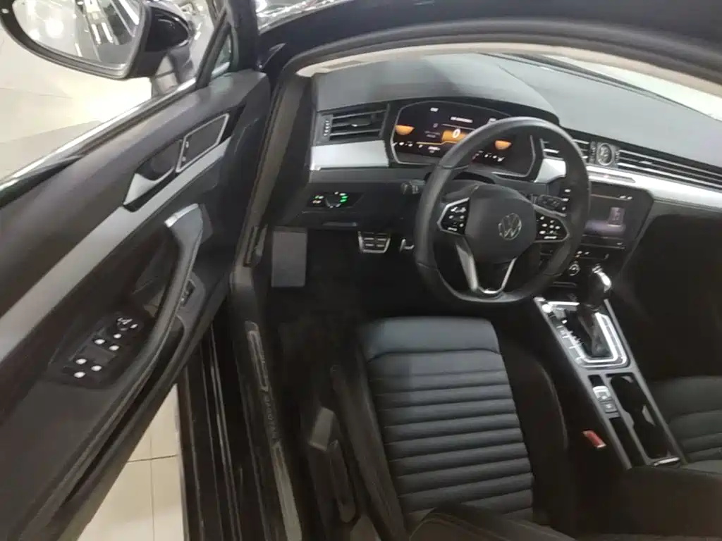 Volkswagen Magotan 2025 2025 Popular Edition 280TSI DSG Comfort