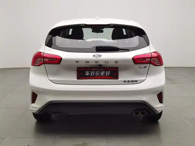 Ford Focus 2021 Hatchback EcoBoost 180 Auto Trend — фото 4