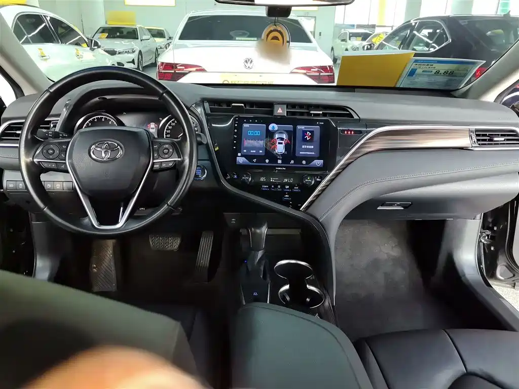 Toyota Camry 2018 2.0G Luxury Edition фото 6