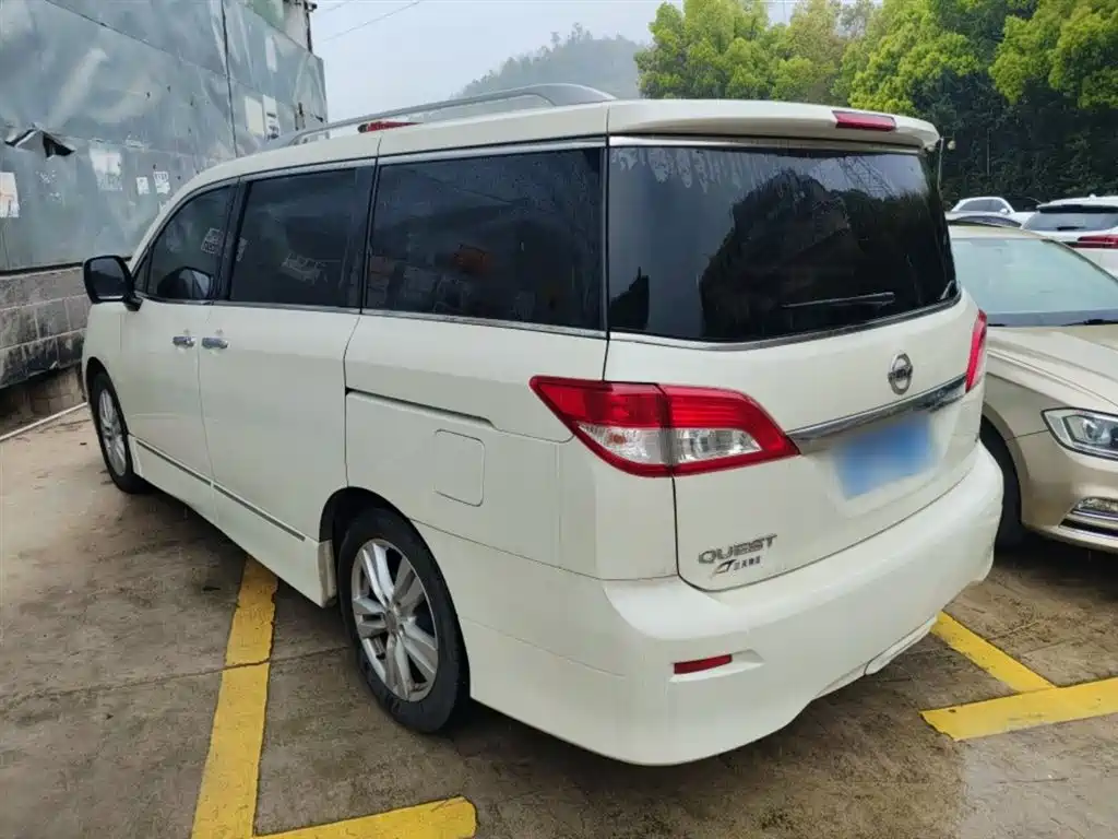 Nissan Quest 2017 2015 3.5L SL
