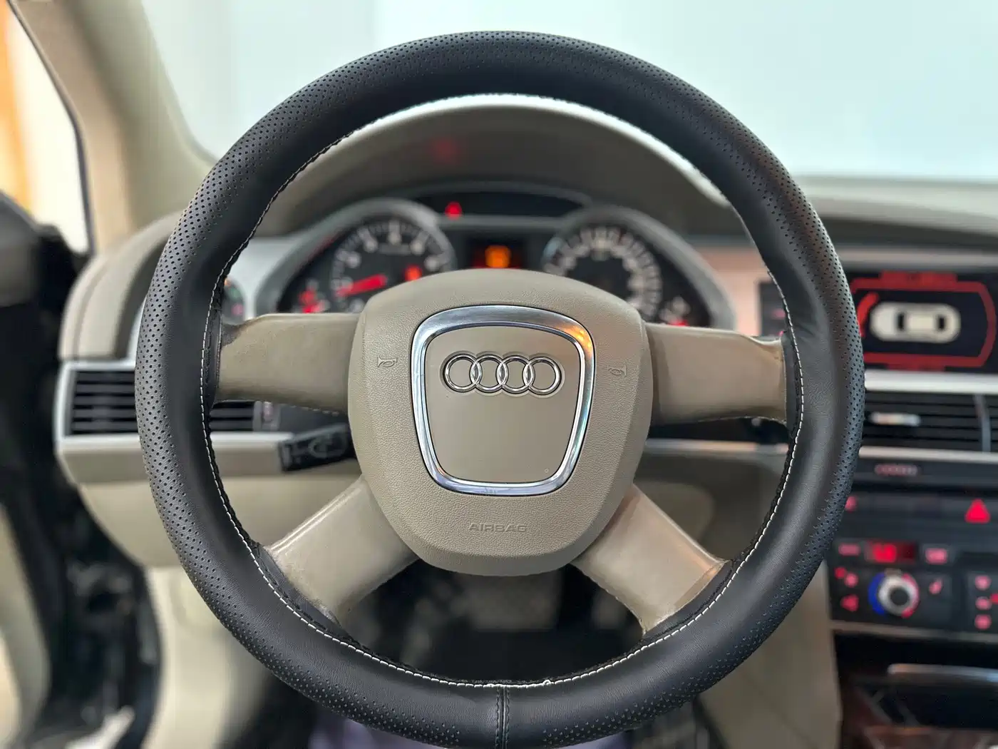 Photo 6 - Audi A6L