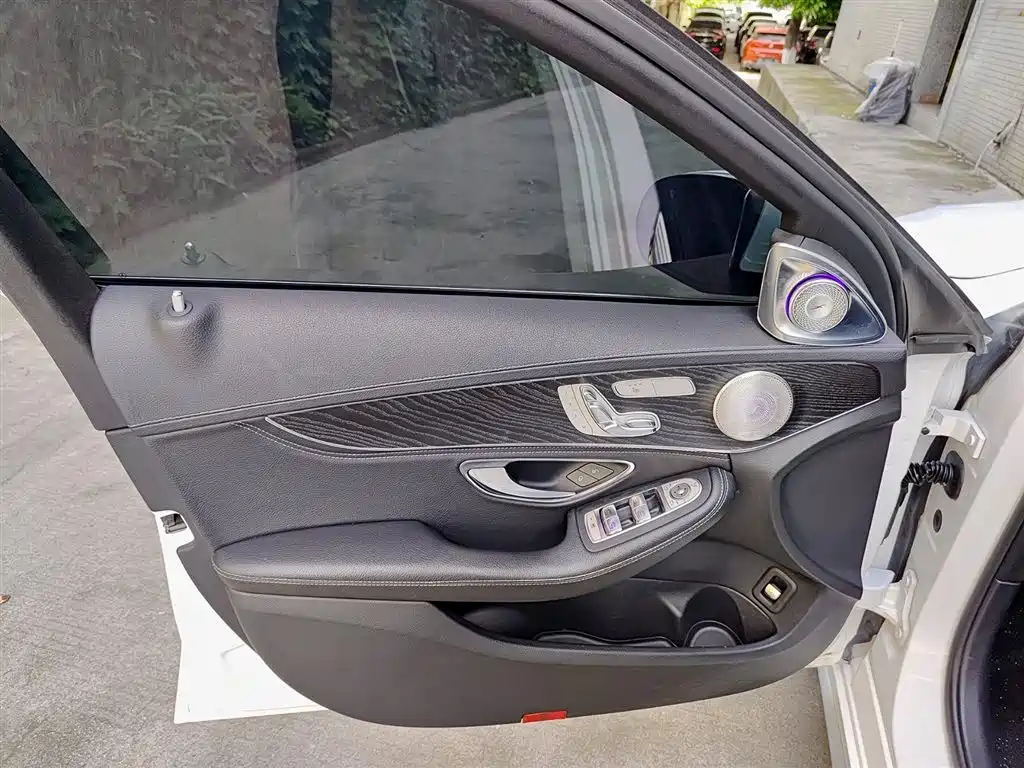 Mercedes-Benz C-Class 2020 C 260 L Sport фото 6