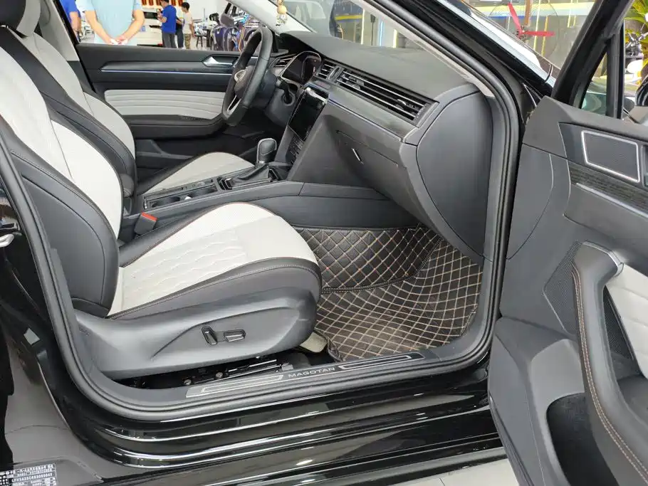 Volkswagen Magotan 2025 2026 Model 30 Million Special Selection 380TSI DSG Luxury